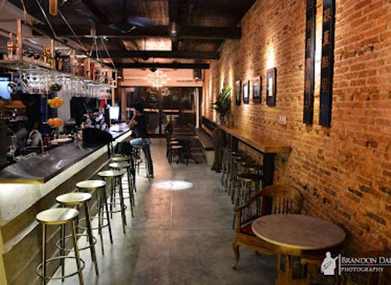 malaysia/sarawak/bar/zinc-restaurant-bar