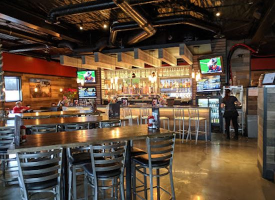 utah/west-desert/bar/wingers-restaurant-alehouse
