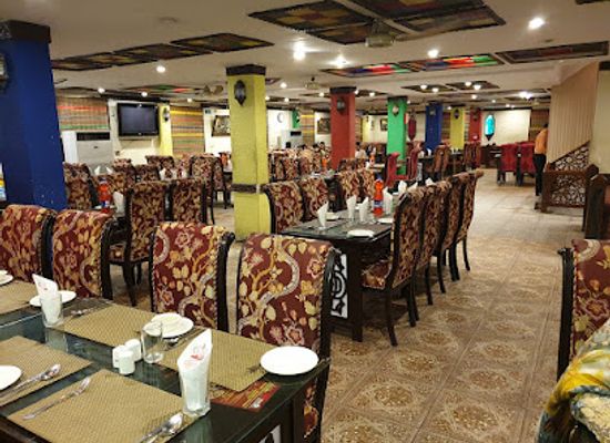 pakistan/kohistan/bar/habibi-restaurant-f-8