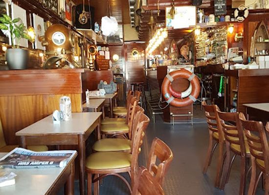 belgium/blankenberge/bar/t-kapiteintje