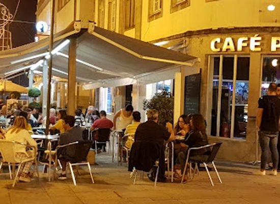portugal/viana-do-castelo/bar/cafe-paris