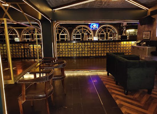 india/delhi/connaught-place/bar/station-bar