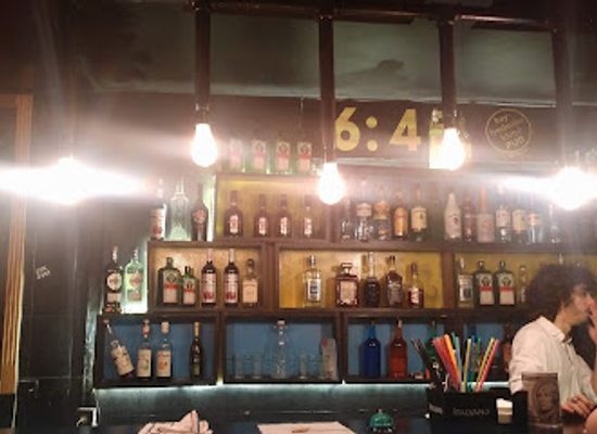 azerbaijan/baku/icherisheher/bar/camel-pub-cafe