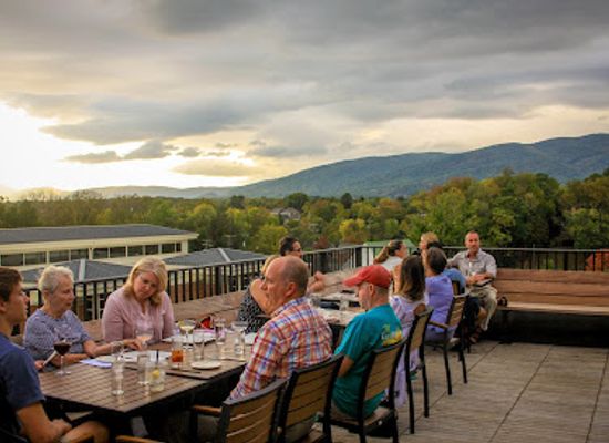 virginia/piedmont/bar/piedmont-place