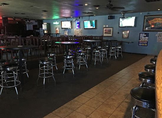 california/shasta-cascade/bar/castle-lounge