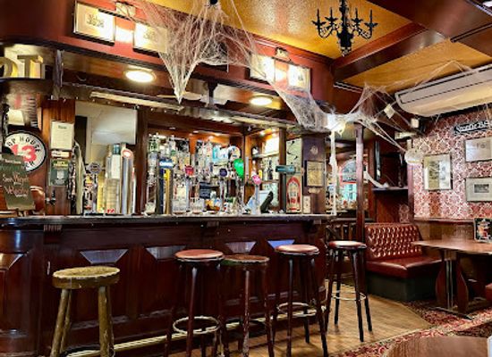 switzerland/zurich/altstadt/bar/oliver-twist