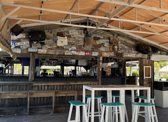 florida/st-petersburg-beach/bar/postcard-inn-beach-bar-snack-shack