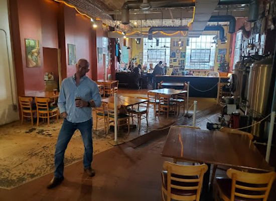 ohio/zanesville/bar/weasel-boy-brewing-company