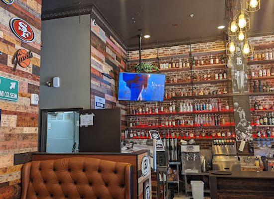 california/salinas-valley/bar/james-dean-sports-bar