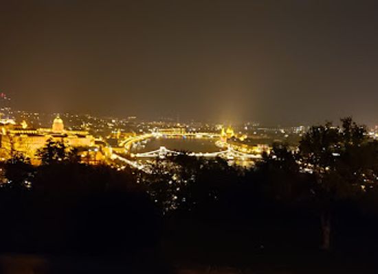 hungary/budapest/gellert-hill/bar/raketa-pavilon