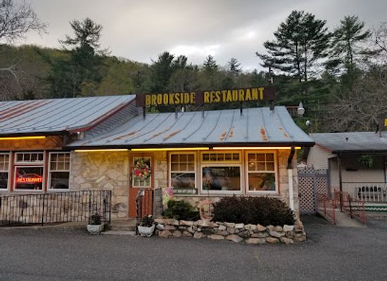 virginia/skyline-drive/bar/brookside-restaurant-cabins
