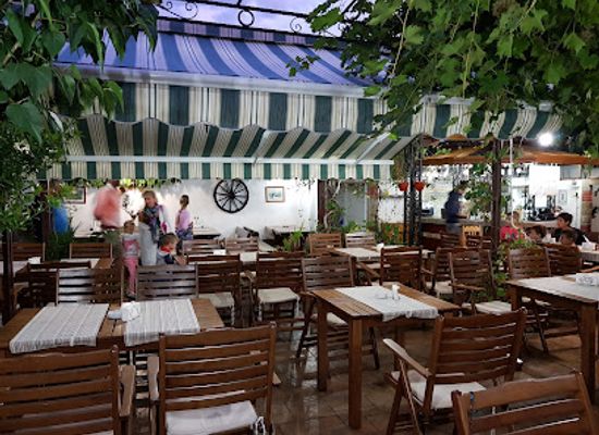 bulgaria/ravda/bar/chuchura-restaurant-garden-ravda