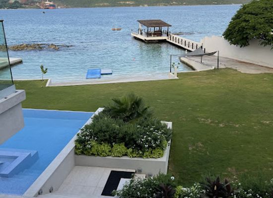 jamaica/south-coast/bar/happy-hour-villa-jamaica