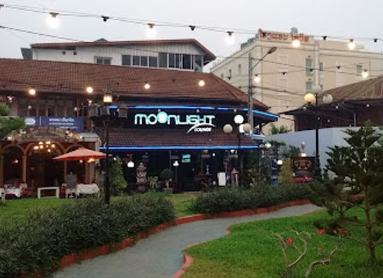laos/northern-laos/bar/moonlight-lounge