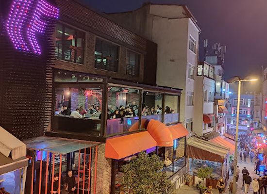 turkiye/istanbul/besiktas/bar/number-1-pub