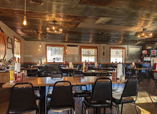 kentucky/land-between-the-lakes-national-recreation-area/bar/amazin-blaze-bbq
