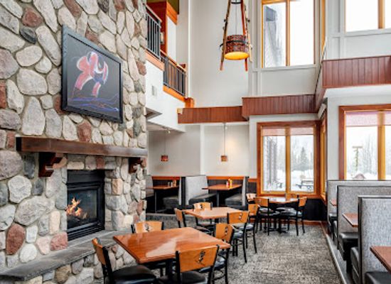 minnesota/lutsen-mountains/bar/moguls-grille-taproom
