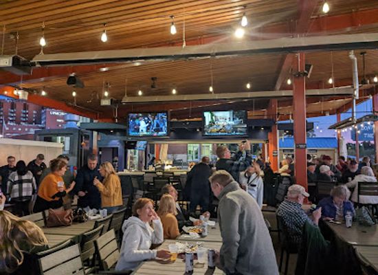 pennsylvania/erie/bar/oliver-s-beer-garden