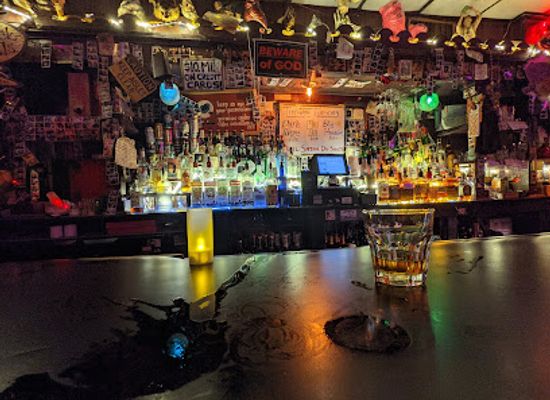 louisiana/greater-new-orleans/bar/the-saint-bar-lounge