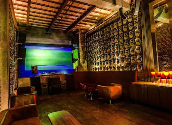 india/kolkata/bar/roxy