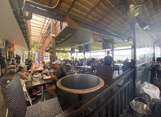 singapore/pulau-ubin/bar/georges-the-cove