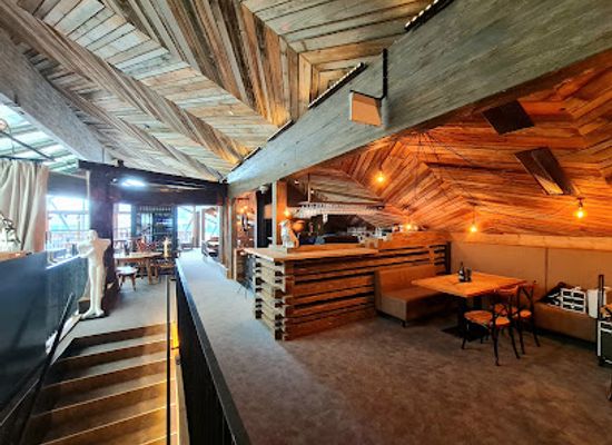 austria/hochkonig/bar/tom-almhutte