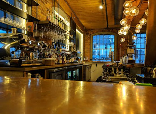 vermont/quechee-gorge/bar/simon-pearce