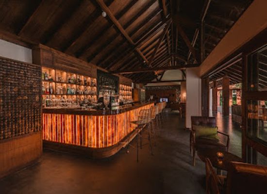 india/goa/bar/courtyard-bar-at-alila-diwa-goa