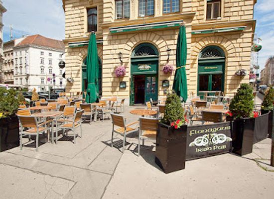 austria/vienna-woods/bar/flanagans
