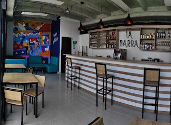 colombia/guatape/bar/la-barra-guatape