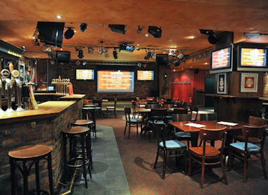 switzerland/geneva/bar/mr-pickwick-pub