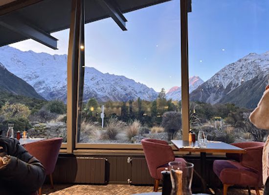 new-zealand/mount-cook-national-park/bar/alpine-restaurant