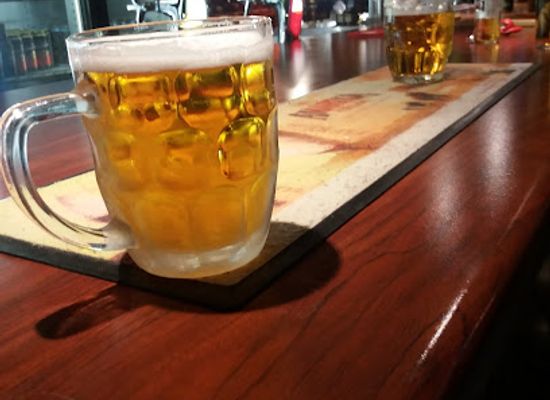 namibia/outjo/bar/erindi-sport-bar