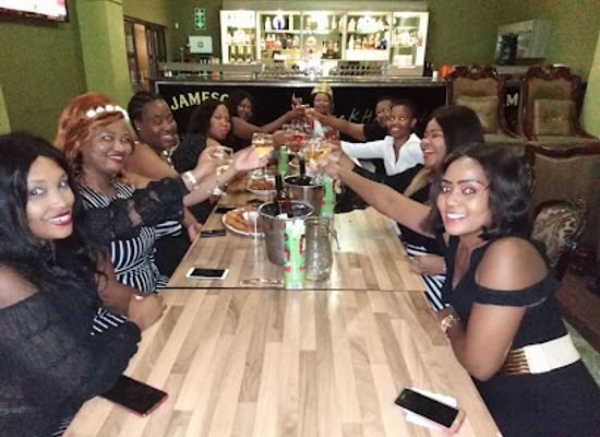 south-africa/free-state/bar/ekhayeni