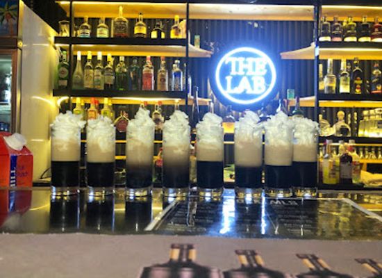 grenada/saint-george/bar/the-lab