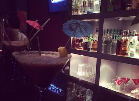 guatemala/northern-lowlands/bar/black-club