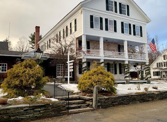 vermont/windham-county/bar/1801-tavern-pine-room-bar