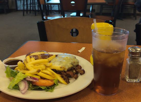 colorado/alamosa/bar/knee-knockers-bar-grill