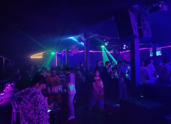 laos/xaisomboun-province/bar/bk-pub