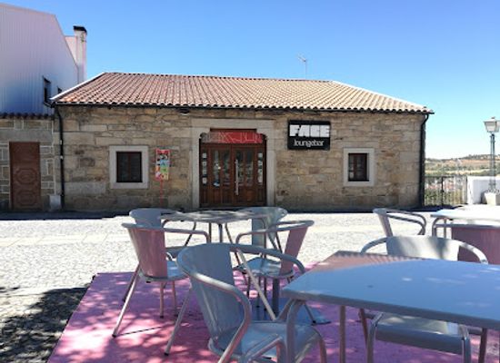 portugal/douro/bar/face-bar-lounge