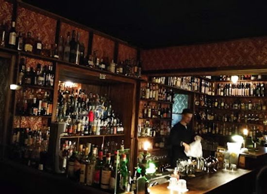 austria/styria/bar/the-churchill