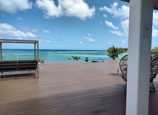 jamaica/martha-brae-river-valley/bar/x-lounge
