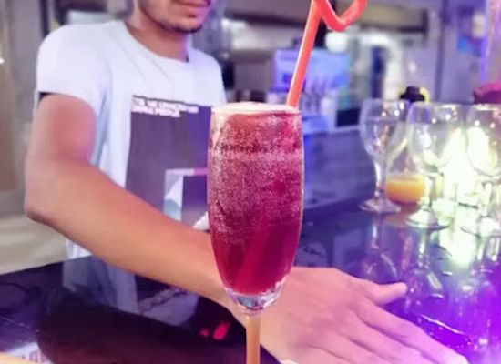 pakistan/lahore/johar-town/bar/the-backbencher-s-bar