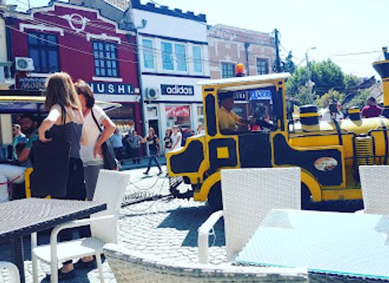 kosovo/prizren/bar/hemingway-bar