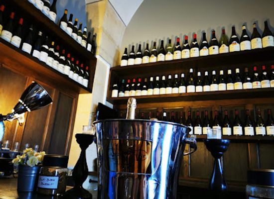 france/burgundy-vineyards/bar/dr-wine