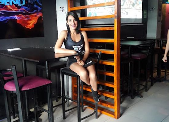 guatemala/quetzaltenango/bar/coyote-sport-bar