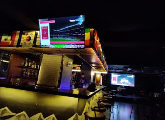 nepal/kathmandu/thamel/bar/namaste-pub