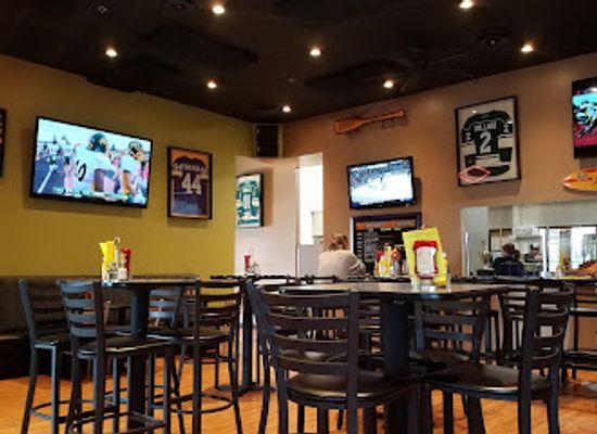minnesota/glacial-ridge/bar/drafts-sports-bar-grill