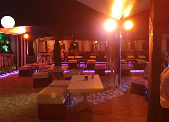 egypt/alexandria/bar/flamingo-beach-yacht-club
