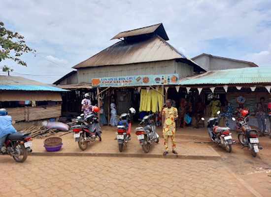 benin/porto-novo/bar/porc-porto